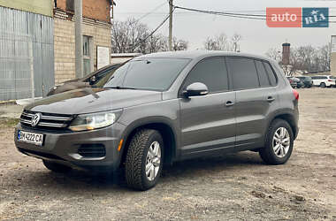 Внедорожник / Кроссовер Volkswagen Tiguan 2012 в Сумах