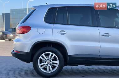 Внедорожник / Кроссовер Volkswagen Tiguan 2012 в Конотопе