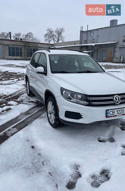 Внедорожник / Кроссовер Volkswagen Tiguan 2017 в Чернигове