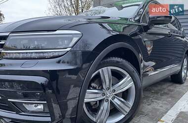 Внедорожник / Кроссовер Volkswagen Tiguan 2019 в Крюковщине