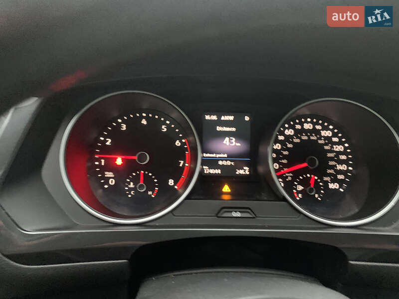 Внедорожник / Кроссовер Volkswagen Tiguan 2017 в Львове