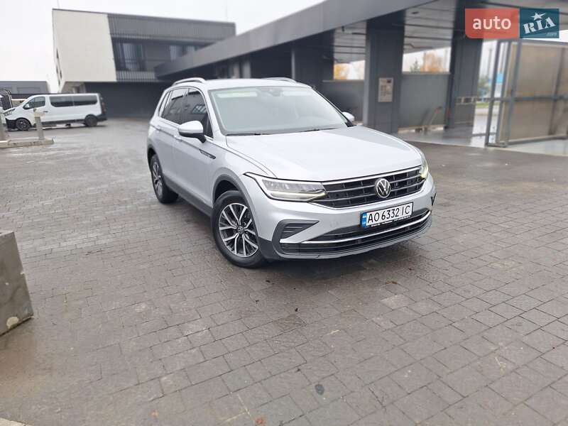 Внедорожник / Кроссовер Volkswagen Tiguan 2022 в Ужгороде