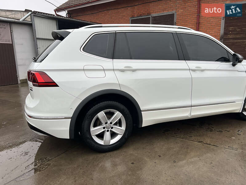 Внедорожник / Кроссовер Volkswagen Tiguan 2018 в Бердичеве