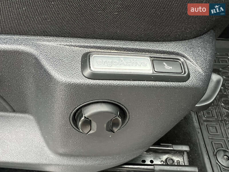 Внедорожник / Кроссовер Volkswagen Tiguan 2018 в Бердичеве