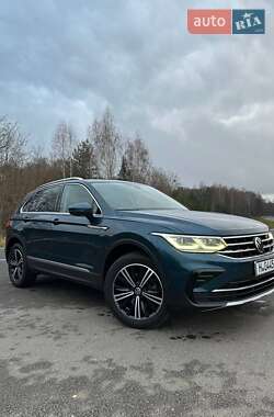 Volkswagen Tiguan 2021