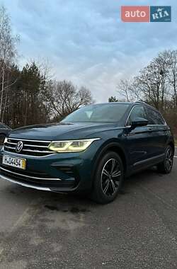 Внедорожник / Кроссовер Volkswagen Tiguan 2021 в Ковеле