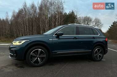 Внедорожник / Кроссовер Volkswagen Tiguan 2021 в Ковеле