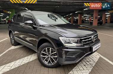 Внедорожник / Кроссовер Volkswagen Tiguan 2019 в Киеве