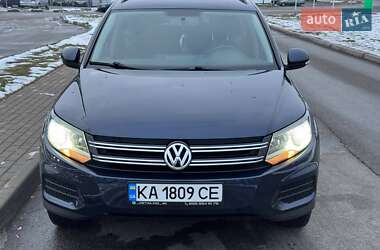 Внедорожник / Кроссовер Volkswagen Tiguan 2015 в Киеве