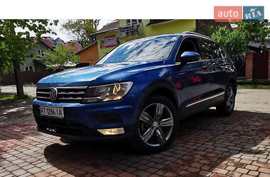 Внедорожник / Кроссовер Volkswagen Tiguan 2019 в Киеве