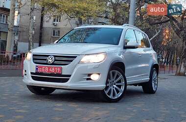 Внедорожник / Кроссовер Volkswagen Tiguan 2010 в Одессе