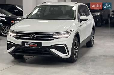 Позашляховик / Кросовер Volkswagen Tiguan 2022 в Полтаві