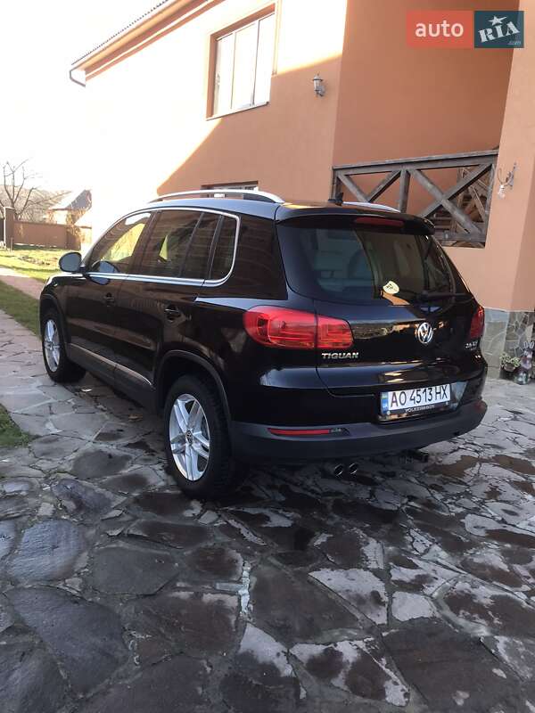 Внедорожник / Кроссовер Volkswagen Tiguan 2012 в Мукачево