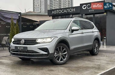 Позашляховик / Кросовер Volkswagen Tiguan 2023 в Києві