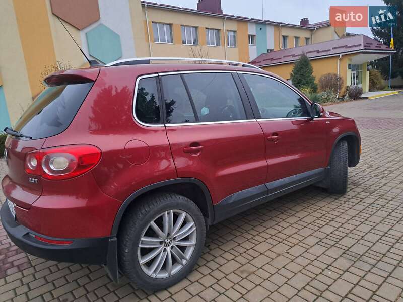 Внедорожник / Кроссовер Volkswagen Tiguan 2010 в Луцке