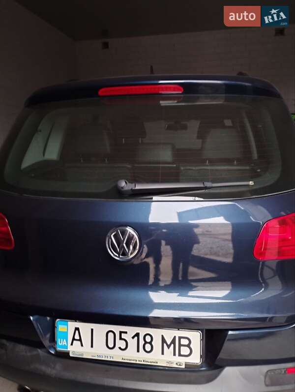 Позашляховик / Кросовер Volkswagen Tiguan 2016 в Чернігові