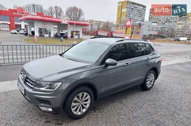 Внедорожник / Кроссовер Volkswagen Tiguan 2019 в Днепре