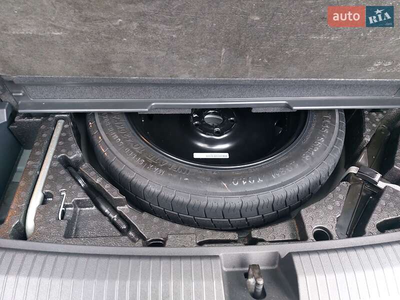 Внедорожник / Кроссовер Volkswagen Tiguan 2019 в Днепре