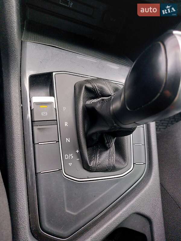 Внедорожник / Кроссовер Volkswagen Tiguan 2019 в Днепре