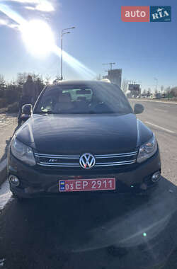 Позашляховик / Кросовер Volkswagen Tiguan 2015 в Києві