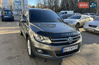 Внедорожник / Кроссовер Volkswagen Tiguan 2015 в Одессе