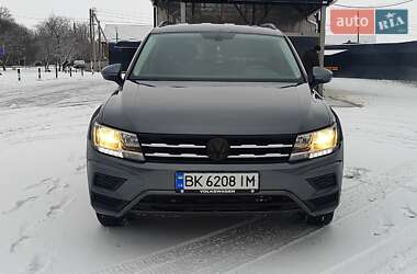 Позашляховик / Кросовер Volkswagen Tiguan 2017 в Миргороді