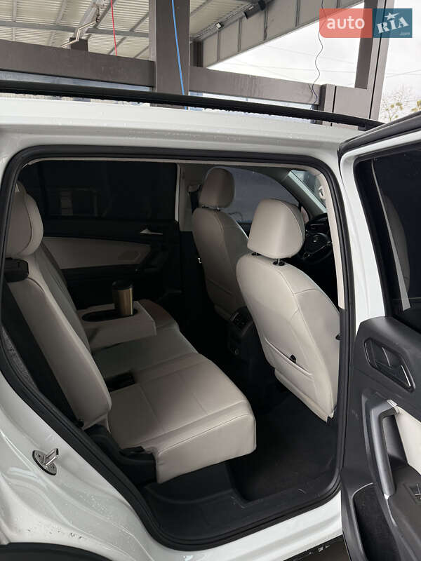 Внедорожник / Кроссовер Volkswagen Tiguan 2018 в Виннице фото 45 Внедорожник / Кроссовер Volkswagen Tiguan 2018 в Виннице