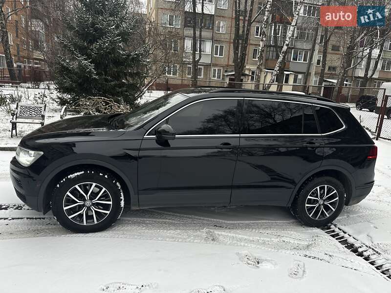 Внедорожник / Кроссовер Volkswagen Tiguan 2019 в Сумах