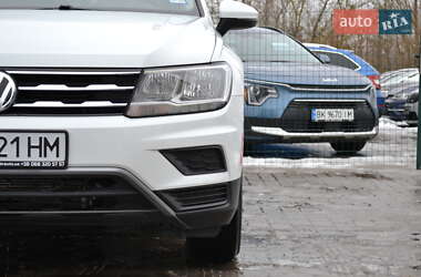 Внедорожник / Кроссовер Volkswagen Tiguan 2019 в Бердичеве