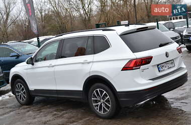 Внедорожник / Кроссовер Volkswagen Tiguan 2019 в Бердичеве