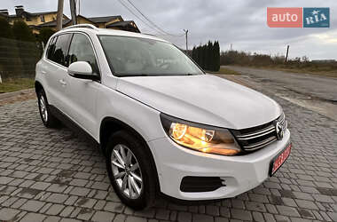 Внедорожник / Кроссовер Volkswagen Tiguan 2016 в Львове