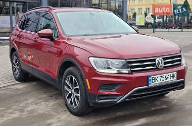 Позашляховик / Кросовер Volkswagen Tiguan 2019 в Рівному