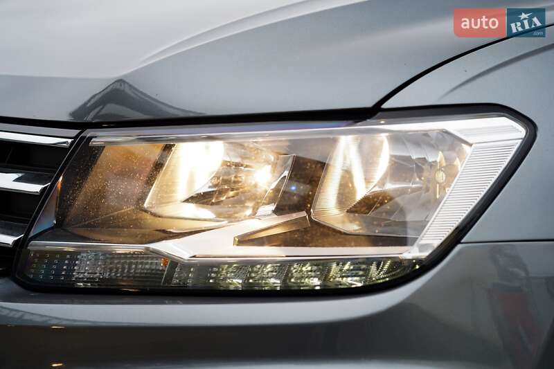 Внедорожник / Кроссовер Volkswagen Tiguan 2019 в Черновцах