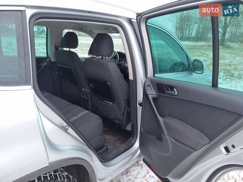 Позашляховик / Кросовер Volkswagen Tiguan 2010 в Котельві