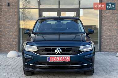 Внедорожник / Кроссовер Volkswagen Tiguan 2021 в Тернополе