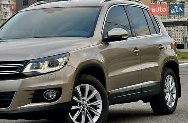 Внедорожник / Кроссовер Volkswagen Tiguan 2012 в Киеве