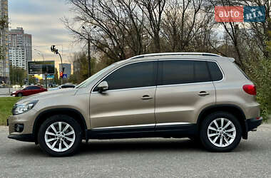 Внедорожник / Кроссовер Volkswagen Tiguan 2012 в Киеве