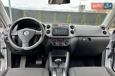 Внедорожник / Кроссовер Volkswagen Tiguan 2009 в Днепре