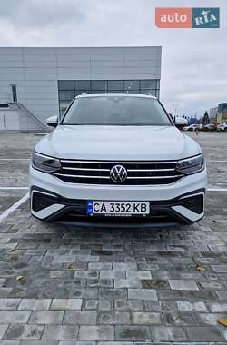 Позашляховик / Кросовер Volkswagen Tiguan 2022 в Черкасах