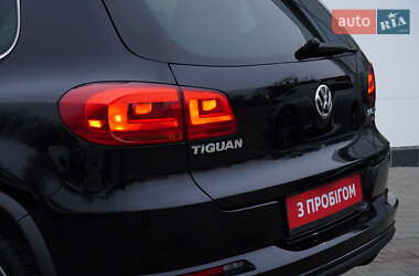 Внедорожник / Кроссовер Volkswagen Tiguan 2015 в Житомире