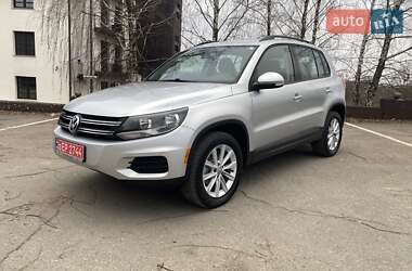 Внедорожник / Кроссовер Volkswagen Tiguan 2017 в Ровно