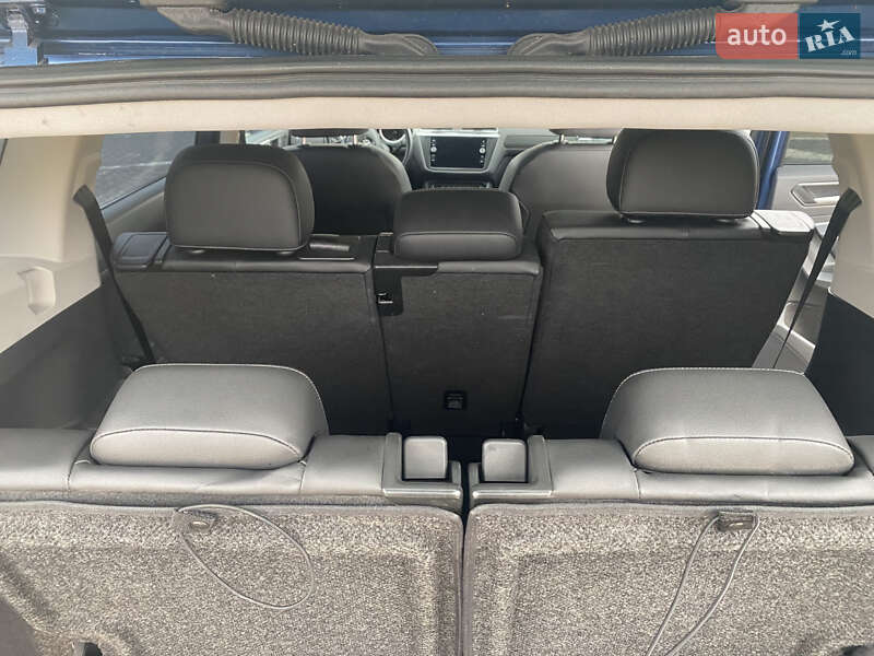 Внедорожник / Кроссовер Volkswagen Tiguan 2018 в Львове