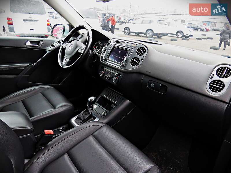 Позашляховик / Кросовер Volkswagen Tiguan 2015 в Черкасах