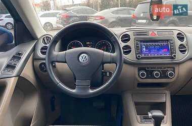 Позашляховик / Кросовер Volkswagen Tiguan 2010 в Кривому Розі