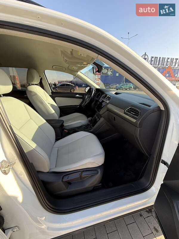 Внедорожник / Кроссовер Volkswagen Tiguan 2018 в Виннице фото 19 Внедорожник / Кроссовер Volkswagen Tiguan 2018 в Виннице