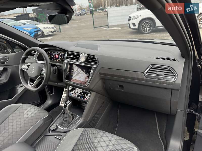 Внедорожник / Кроссовер Volkswagen Tiguan 2021 в Киеве