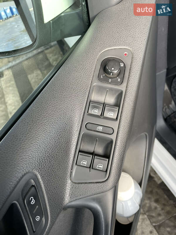 Позашляховик / Кросовер Volkswagen Tiguan 2013 в Ужгороді