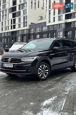 Позашляховик / Кросовер Volkswagen Tiguan 2021 в Львові