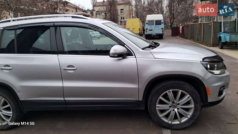 Внедорожник / Кроссовер Volkswagen Tiguan 2012 в Одессе