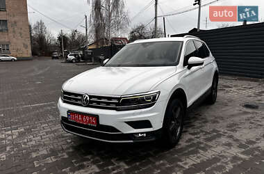 Позашляховик / Кросовер Volkswagen Tiguan 2019 в Житомирі